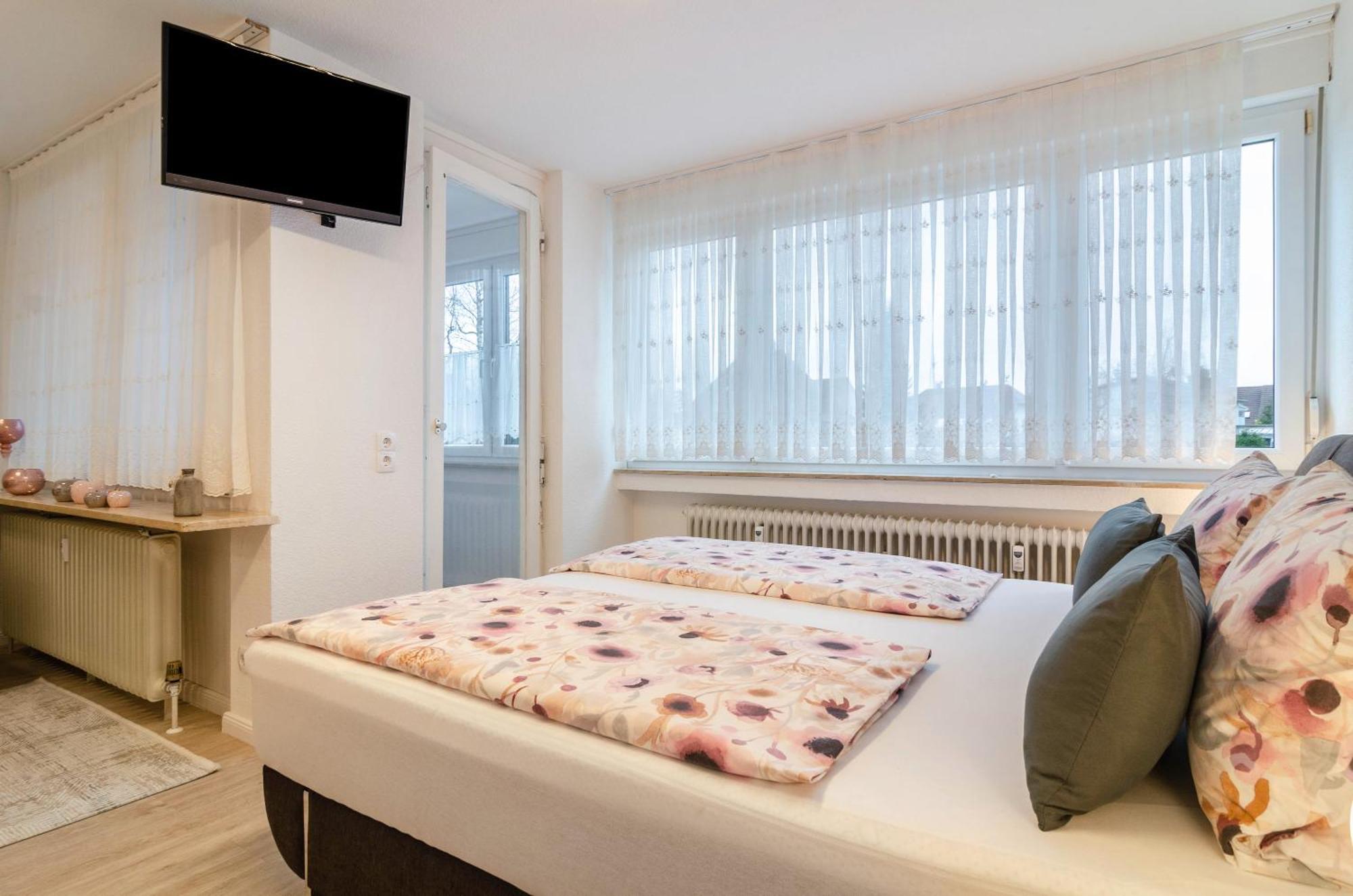 Ferienwohnung Am Weiher メーアスブルク エクステリア 写真